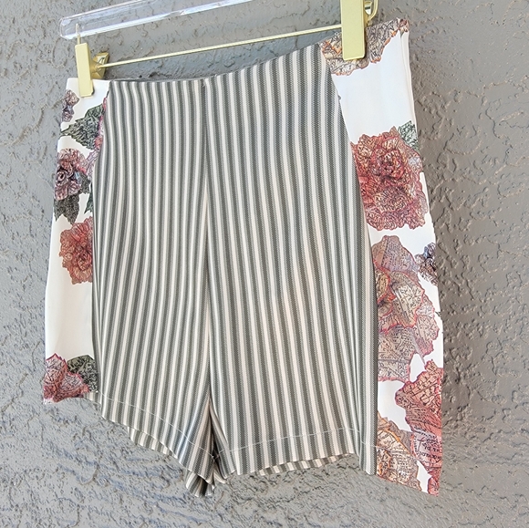 La Perla tailored mix print media made in Italy shorts size 4 - Picture 11 of 11